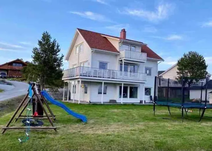 Sentralt Pa Senja Appartement